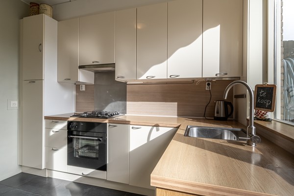 Medium property photo - Kikkerveen 152, 3205 XE Spijkenisse